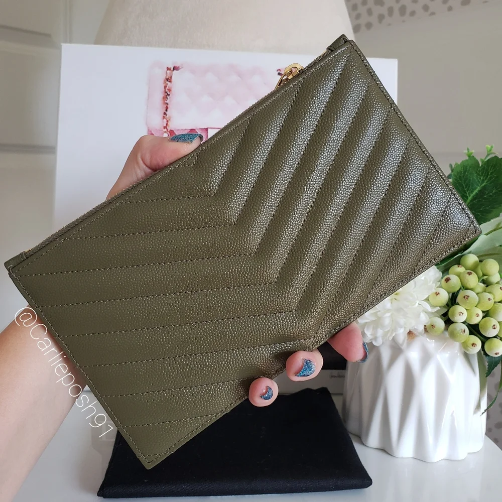 Authentic Pre-owned Yves Saint Laurent Grain De Poudre Bill Pouch Clutch - Picture 4 of 13